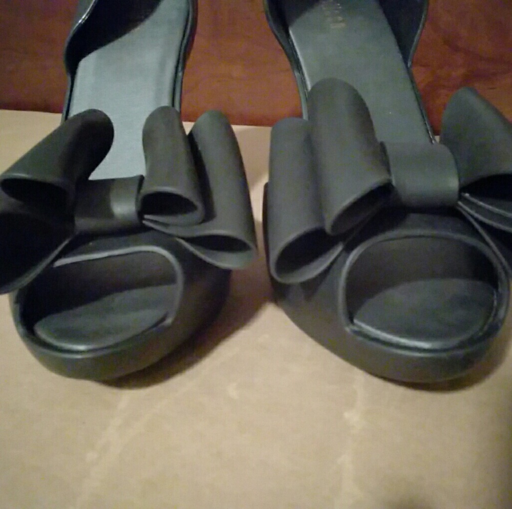 Melissa black mermaid double bow 4' heels size 9 - Picture 3 of 8